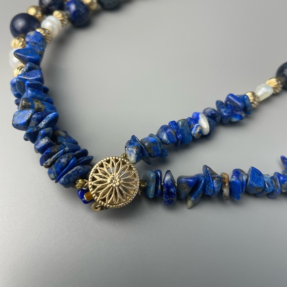 Blue lapis lazuli beaded necklace with gold beads and pearls 18” - Picture 3 of 6
